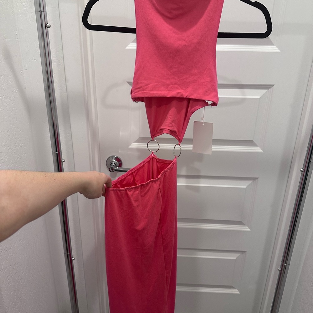 Boohoo Pink Cut-Out Maxi Dress - Picture 4 of 4